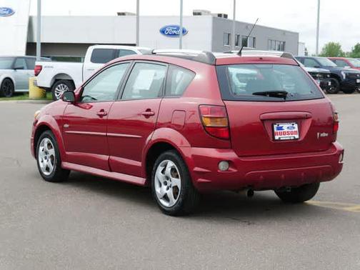 2008 Pontiac Vibe Base