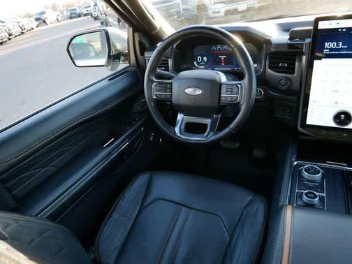 2023 Ford Expedition Platinum
