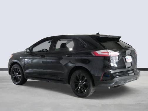 Agate Black Metallic 2024 Ford Edge SE
