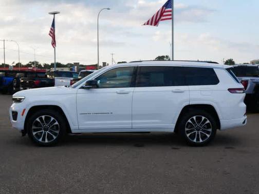 2022 Jeep Grand Cherokee L Overland