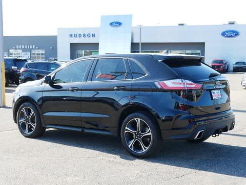 2022 Ford Edge ST