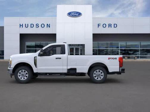 2025 Ford F-350 XLT