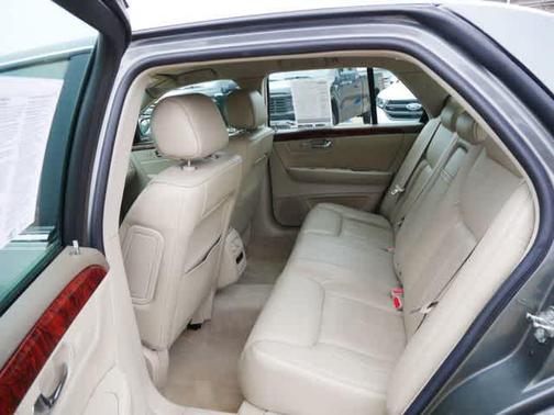 2006 Cadillac DTS Base