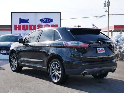 2023 Ford Edge Titanium