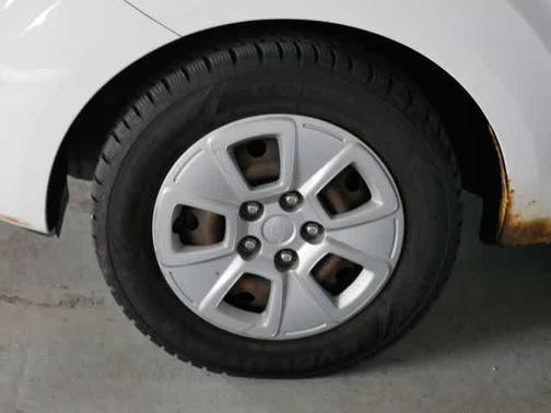 Clear White 2012 Kia Soul Base