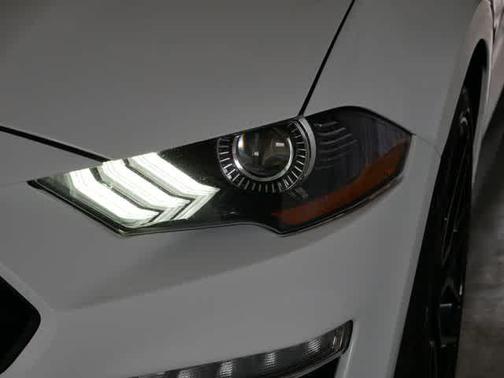 Oxford White 2022 Ford Mustang EcoBoost Premium