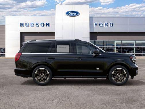 Agate Black Metallic 2027 Ford Expedition King Ranch