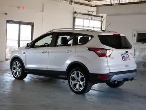 White Platinum Metallic Tri-Coat 2017 Ford Escape Titanium