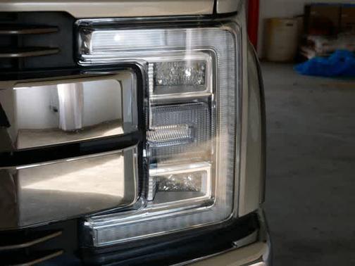 White Gold/Stone Gray 2018 Ford F-350 King Ranch