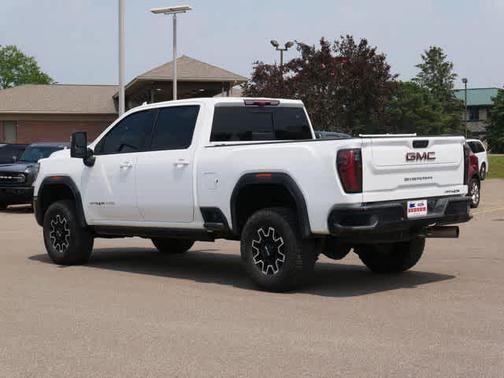 2024 GMC Sierra 2500 AT4