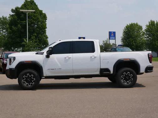 2024 GMC Sierra 2500 AT4