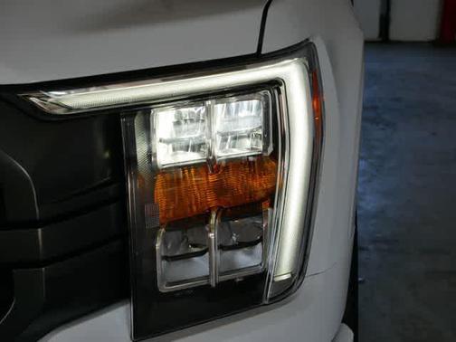 Oxford White 2023 Ford F-150 XLT