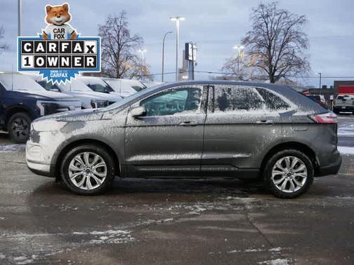 2022 Ford Edge Titanium