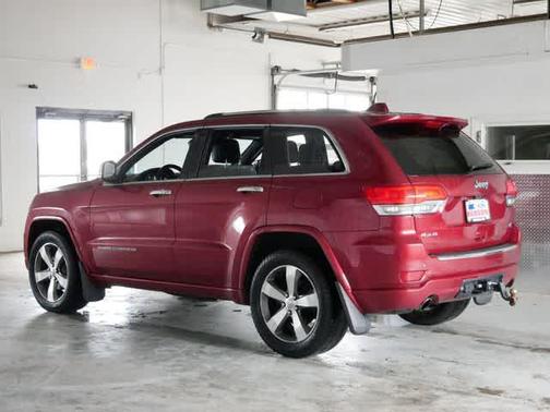 Deep Cherry Red Crystal Pearlcoat 2015 Jeep Grand Cherokee Overland