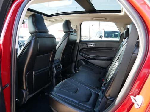 Rapid Red Metallic Tinted Clearcoat 2024 Ford Edge Titanium