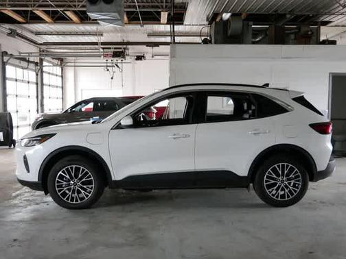 Star White Metallic Tri-Coat 2024 Ford Escape PHEV Base