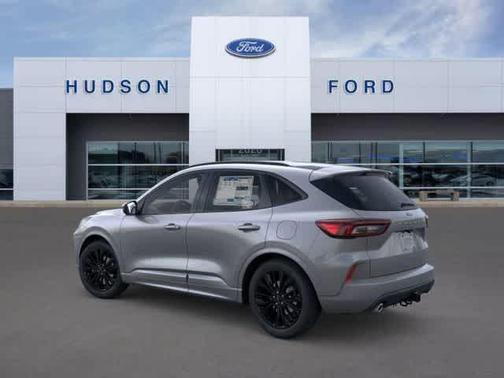 2026 Ford Escape ST-Line Elite