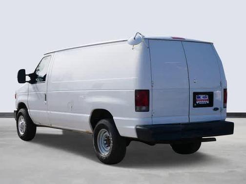 White 2009 Ford E350 Super Duty Base