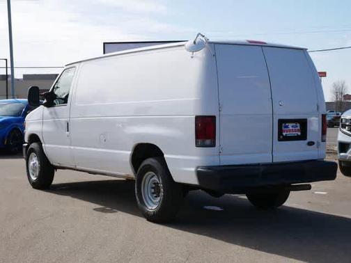 2009 Ford E350 Super Duty Base