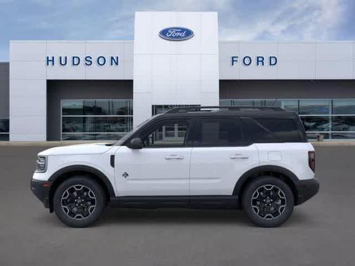 Oxford White 2025 Ford Bronco Sport Outer Banks
