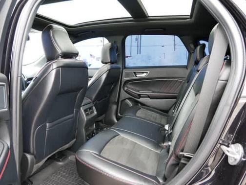2023 Ford Edge ST Line