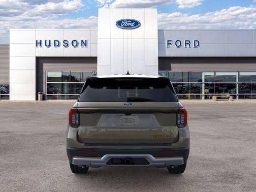 Marsh Gray 2026 Ford Explorer Tremor