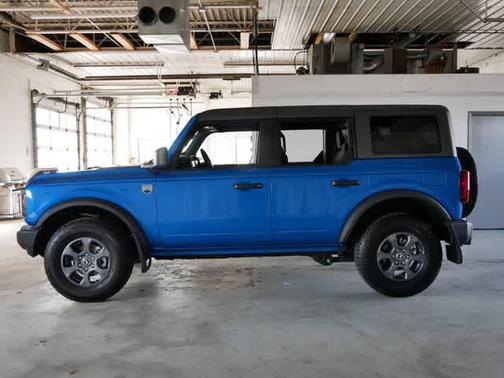 Velocity Blue Metallic 2025 Ford Bronco Big Bend