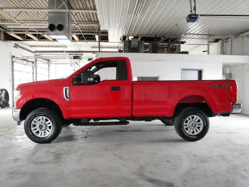 Race Red 2017 Ford F-350 XLT