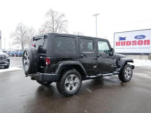 2017 Jeep Wrangler Unlimited Sahara