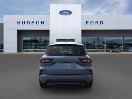 2025 Ford Escape ST-Line Elite