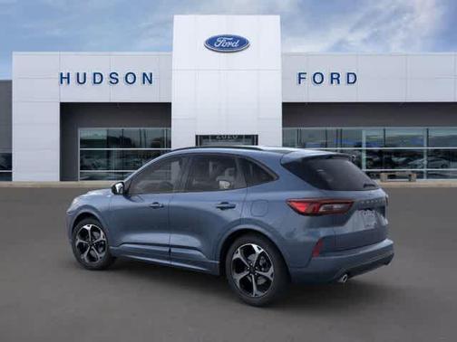 2025 Ford Escape ST-Line Elite