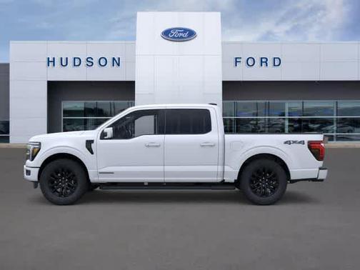 Star White Metallic Tri-Coat 2026 Ford F-150 Lariat