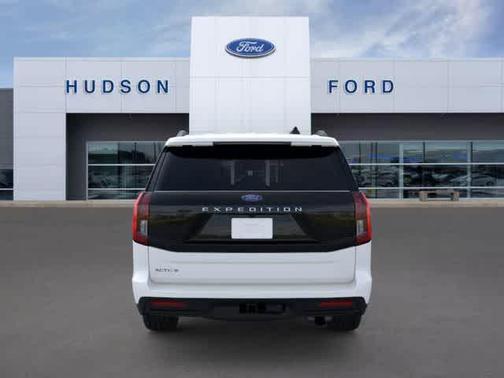 2026 Ford Expedition Active