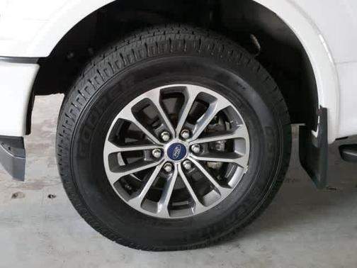 Oxford White 2019 Ford F-150 XLT
