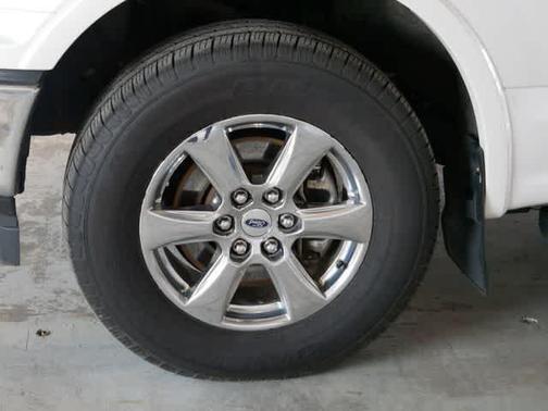 White Platinum Metallic Tri-Coat 2019 Ford F-150 Lariat
