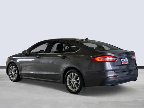 Magnetic Metallic 2019 Ford Fusion SE