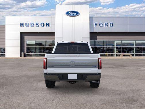 Star White Metallic Tri-Coat 2026 Ford F-150 King Ranch