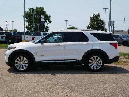 2022 Ford Explorer King Ranch