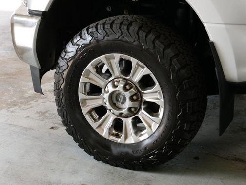 Ingot Silver 2018 Ford F-250 Lariat