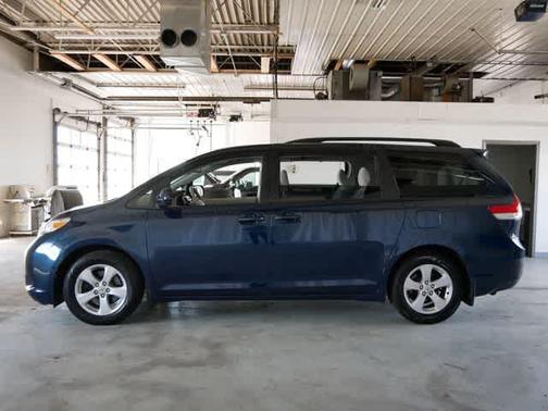 South Pacific Pearl 2011 Toyota Sienna LE