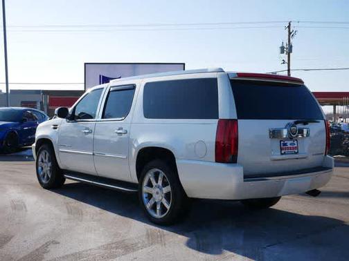 2014 Cadillac Escalade ESV Luxury