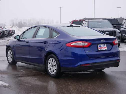 2013 Ford Fusion S