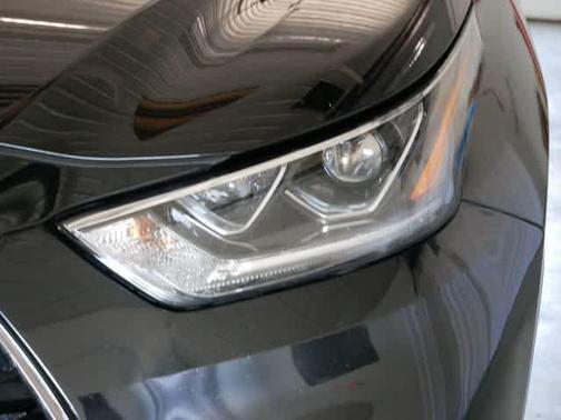 Midnight Black Metallic 2020 Toyota Highlander Platinum