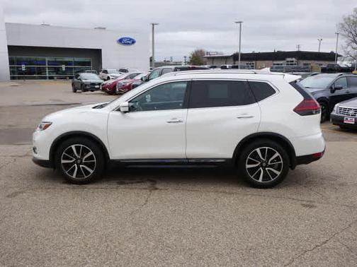 2020 Nissan Rogue SL