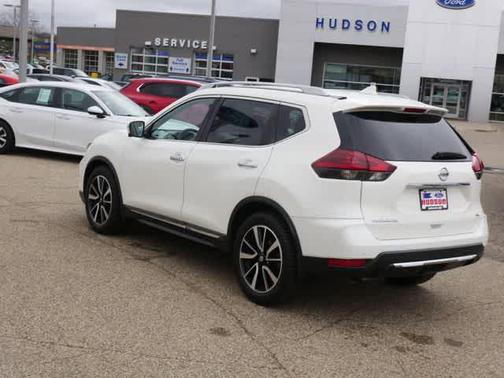 2020 Nissan Rogue SL