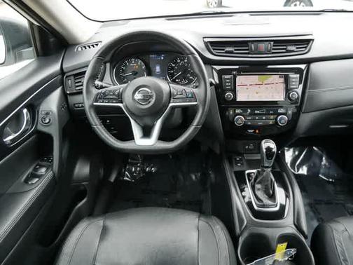 2020 Nissan Rogue SL