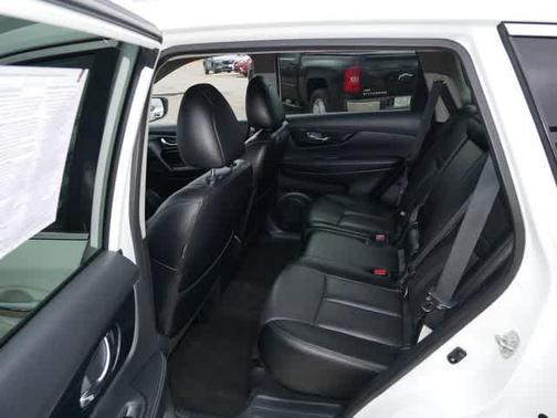 2020 Nissan Rogue SL