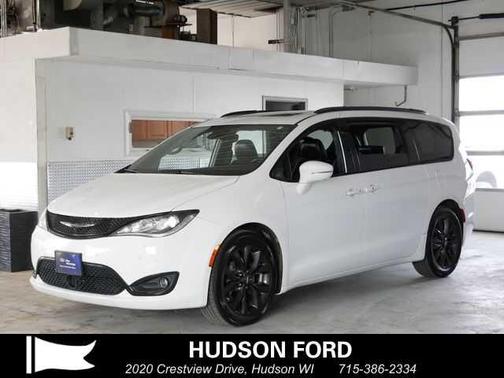 Bright White Clearcoat 2019 Chrysler Pacifica Limited