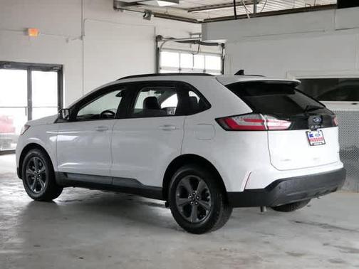 Oxford White 2024 Ford Edge SEL