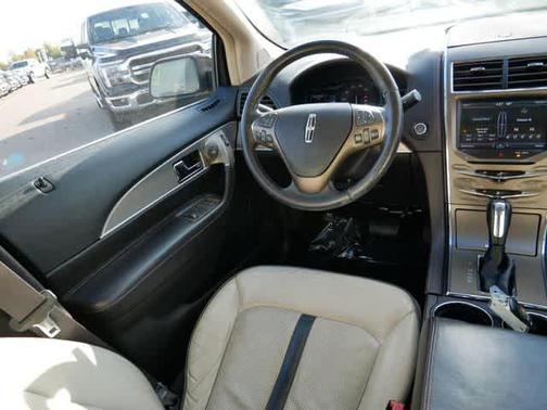 2014 Lincoln MKX Base